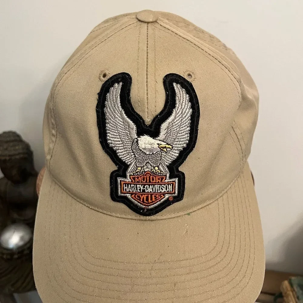 Vintage adjustable Harley Davidson eagle patch adjustable dad hat. Motorcycle